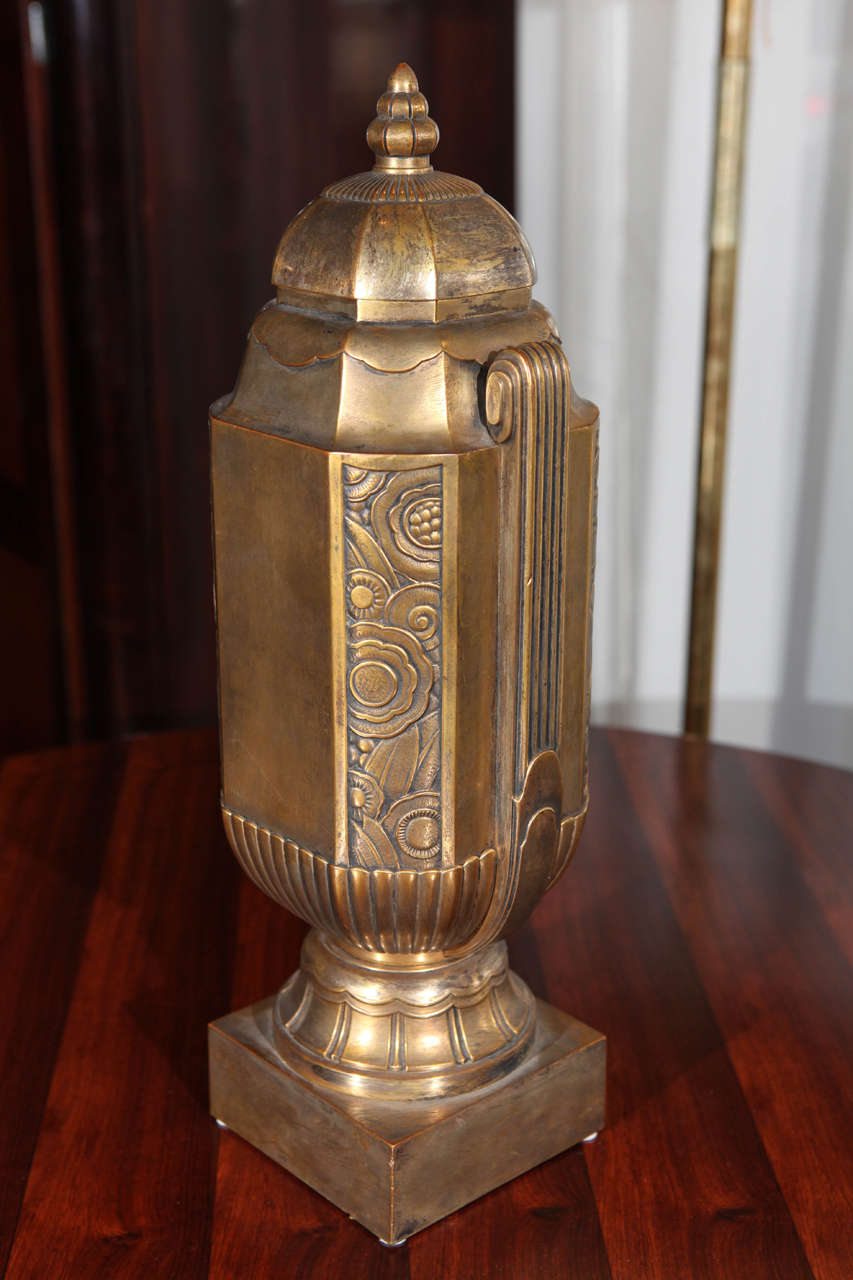 Mid-20th Century Pair of Brass Decorative Urns