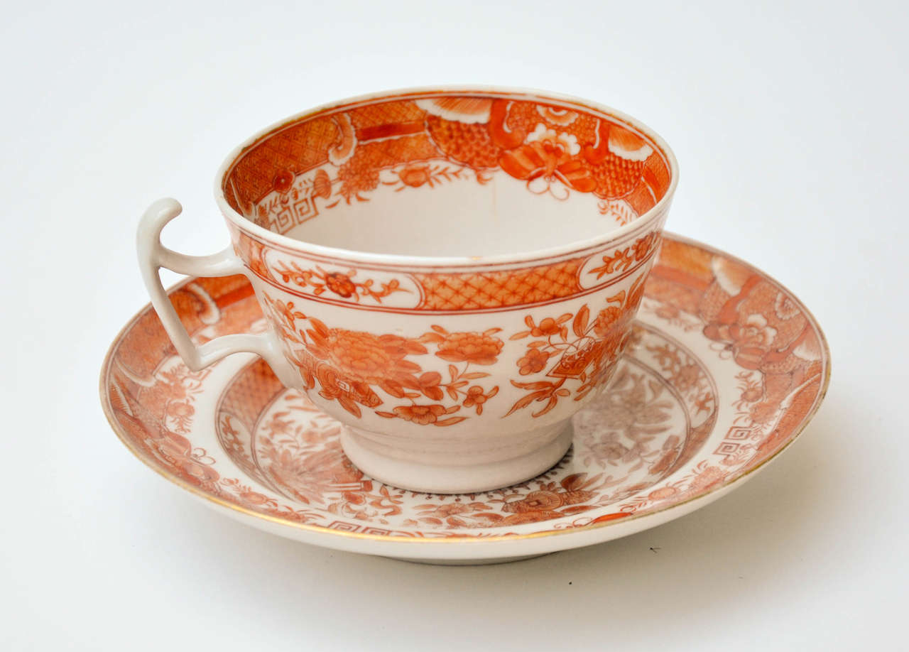 Set of Eight Chinese Export Orange Fitzhugh Tea Cups and Saucers, circa 1840 3