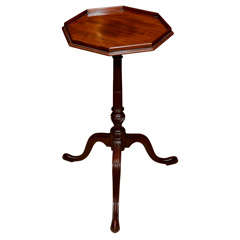 Fine English Wine Table 11