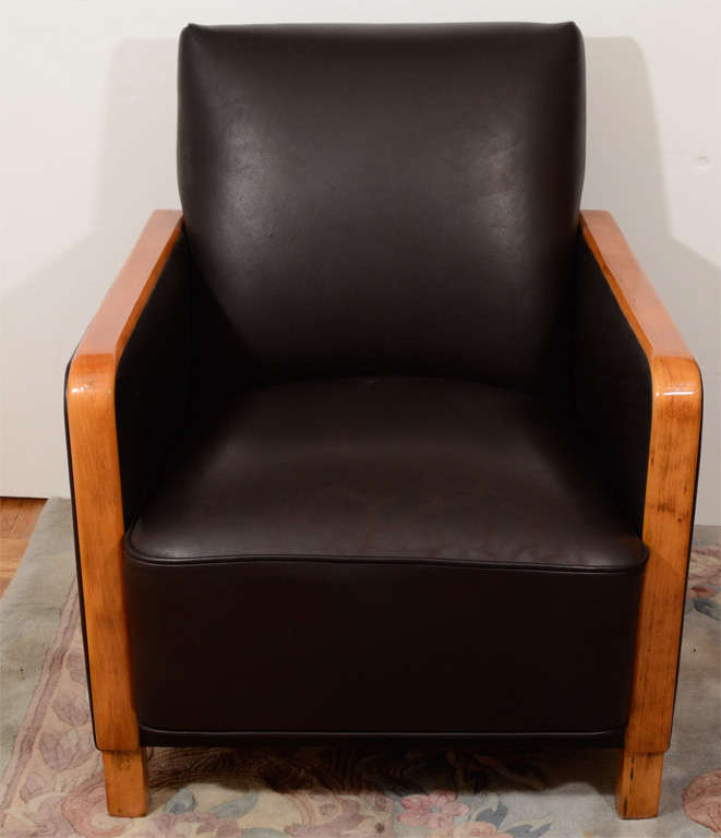 Mid-20th Century A Pair of Art Deco Club Chairs