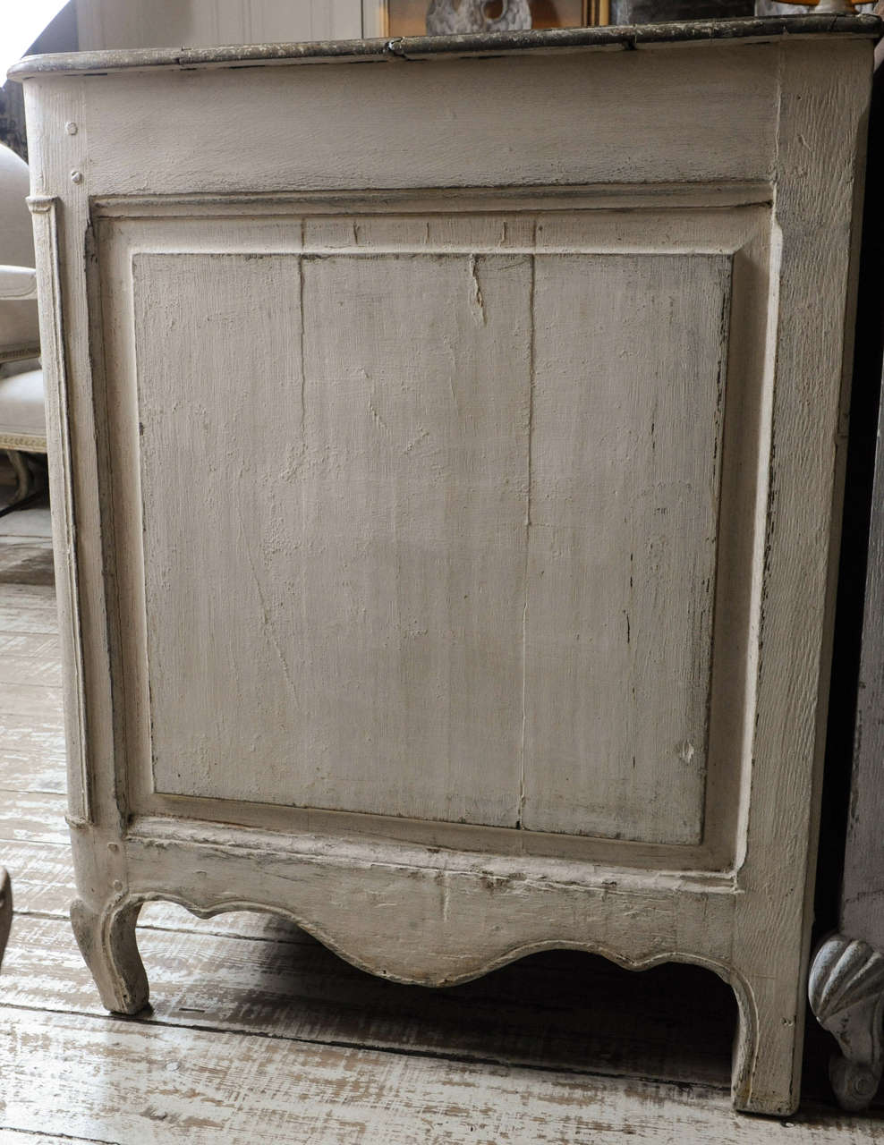 Oak 18th.Century French Commode For Sale