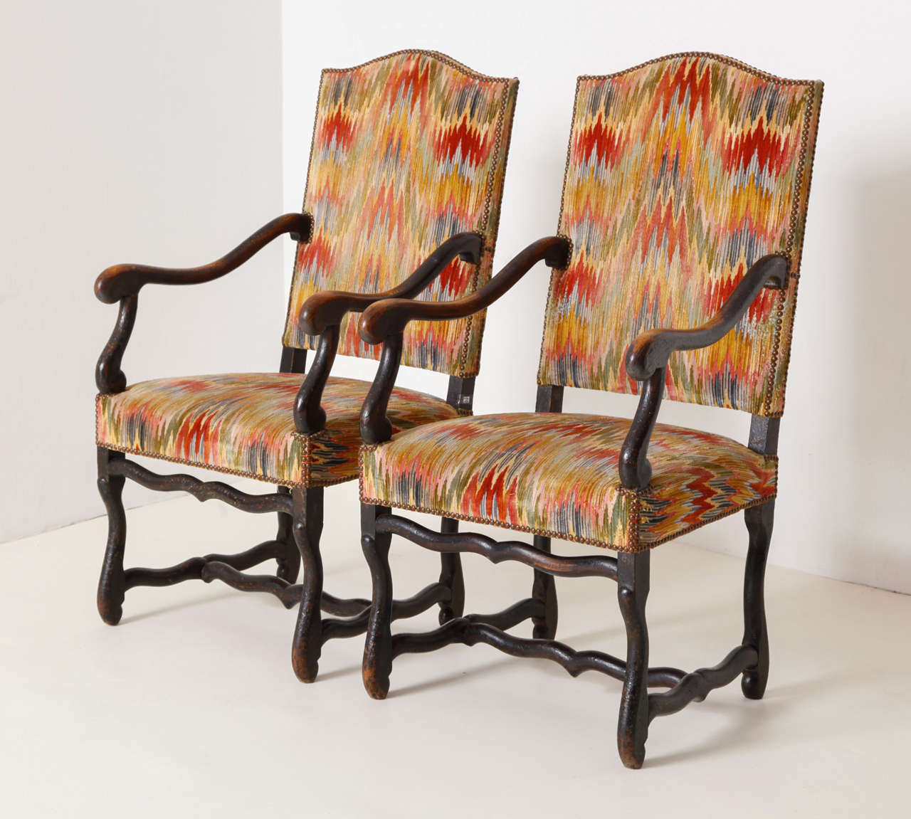 French Pair of 19th Century Black Painted Os de Mouton Chairs For Sale