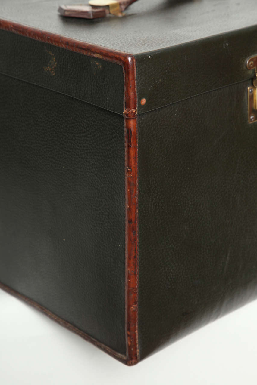 Early 20th Century Fine 1920s Luxury Pigskin and Leather Traveling Chest