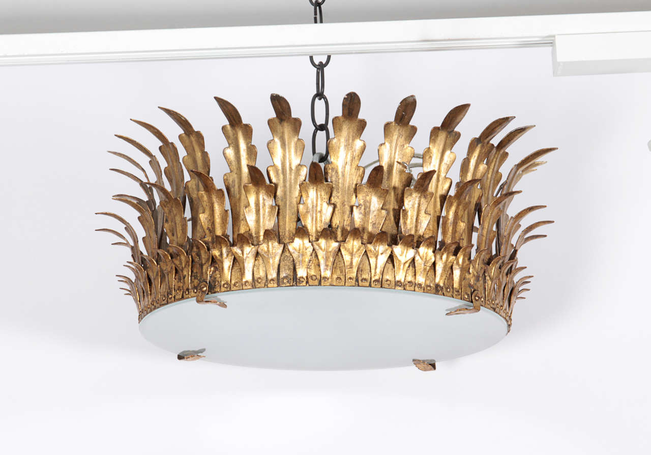 Large Crown Ceiling Fixture