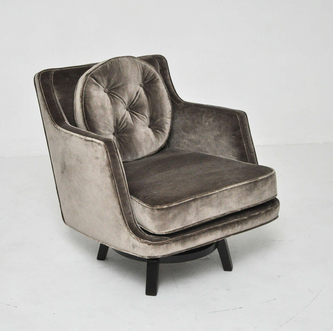 Mid-Century Modern Dunbar Swivel Chair, Edward Wormley