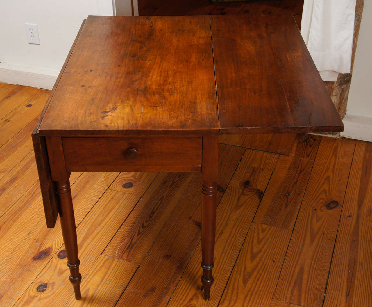 Early period American Cherry Drop Leaf Table, with drawer 3