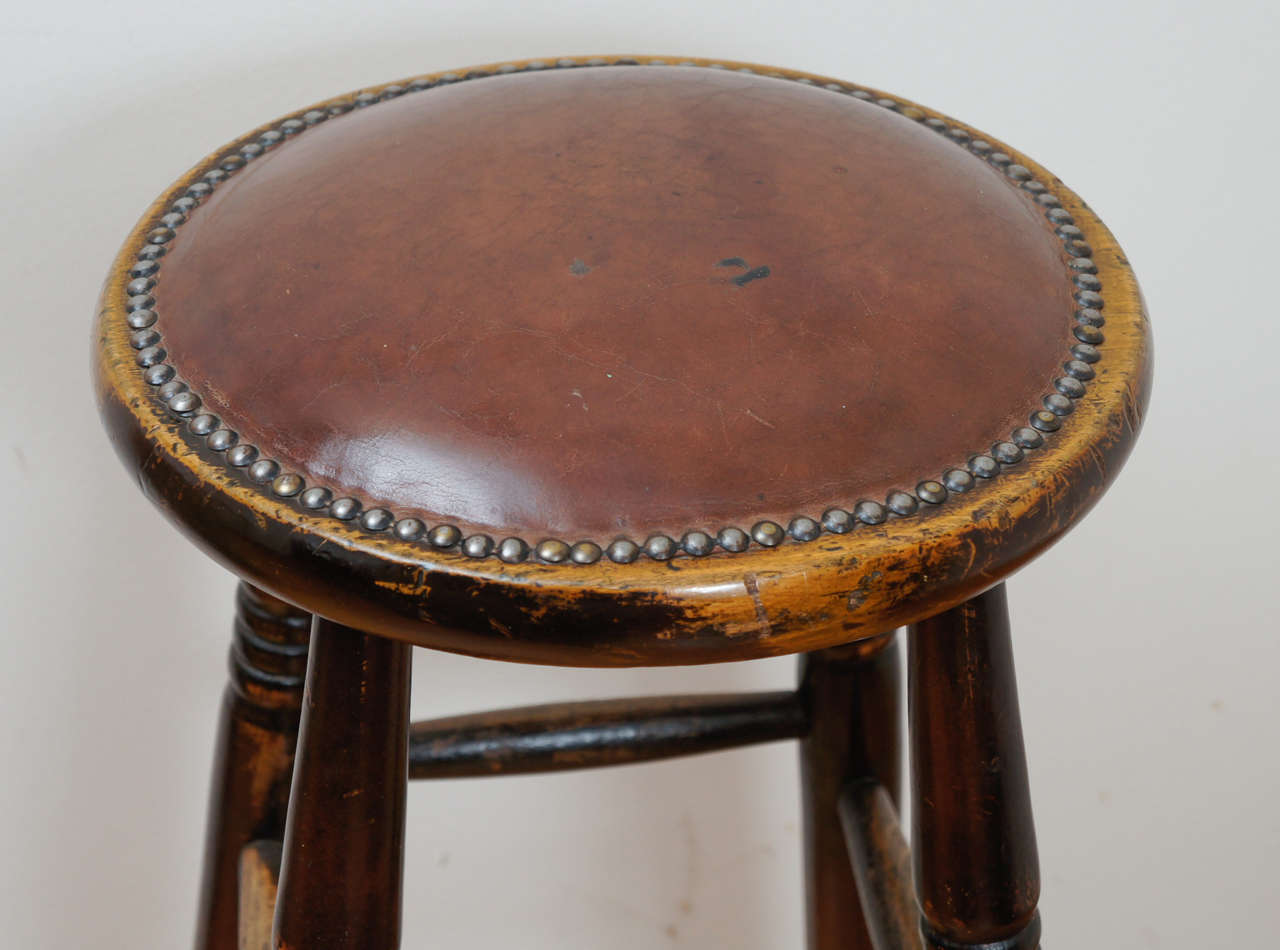 Unique English Leather Seat Pub Stool In Good Condition In Sheffield, MA