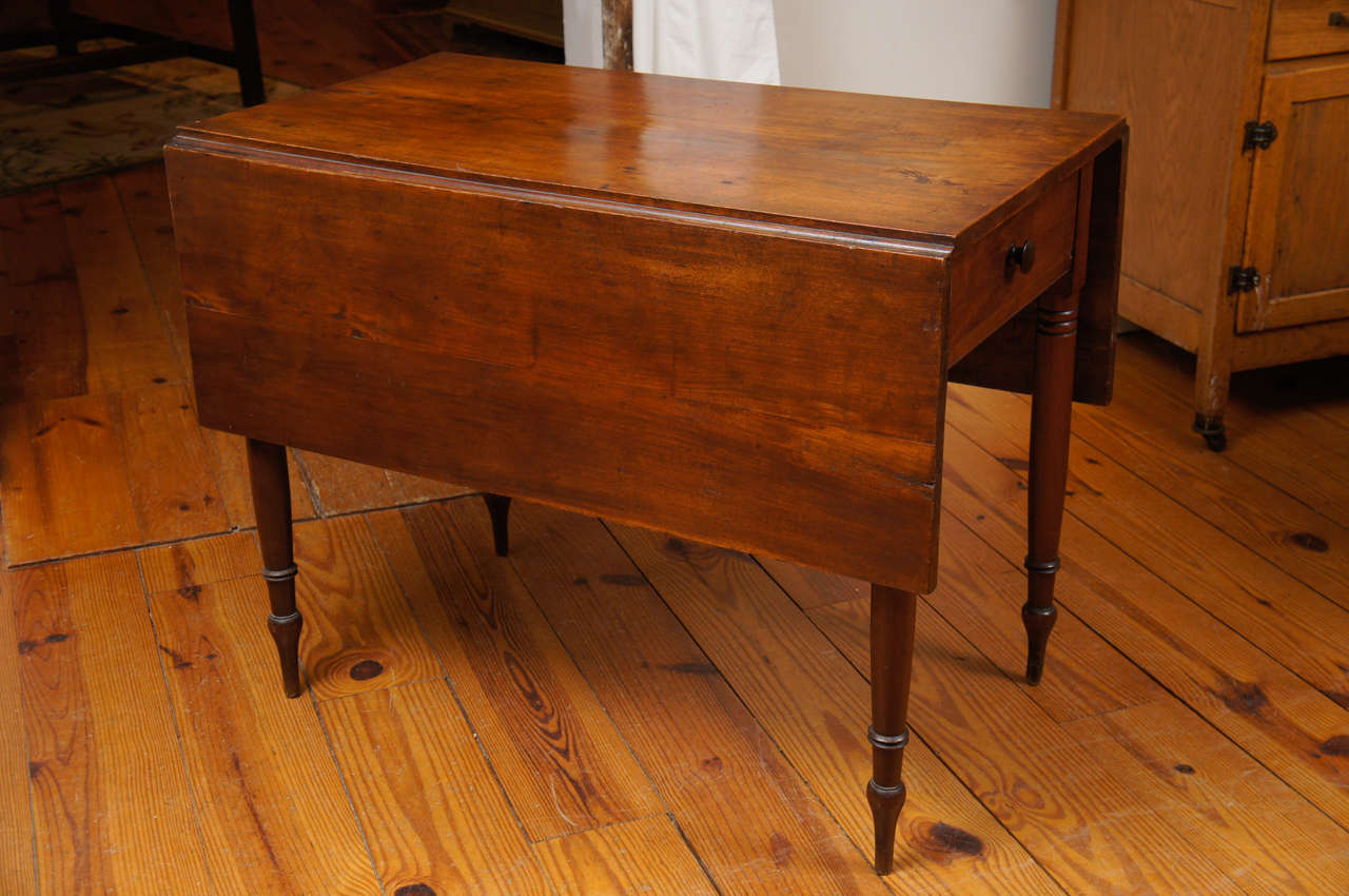 Early period American Cherry Drop Leaf Table, with drawer at 1stDibs