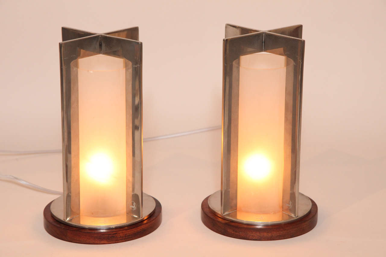 Boris Jean Lacroix Pair of French Art Deco Nickel and Frosted Glass Table Lamps In Excellent Condition For Sale In New York, NY