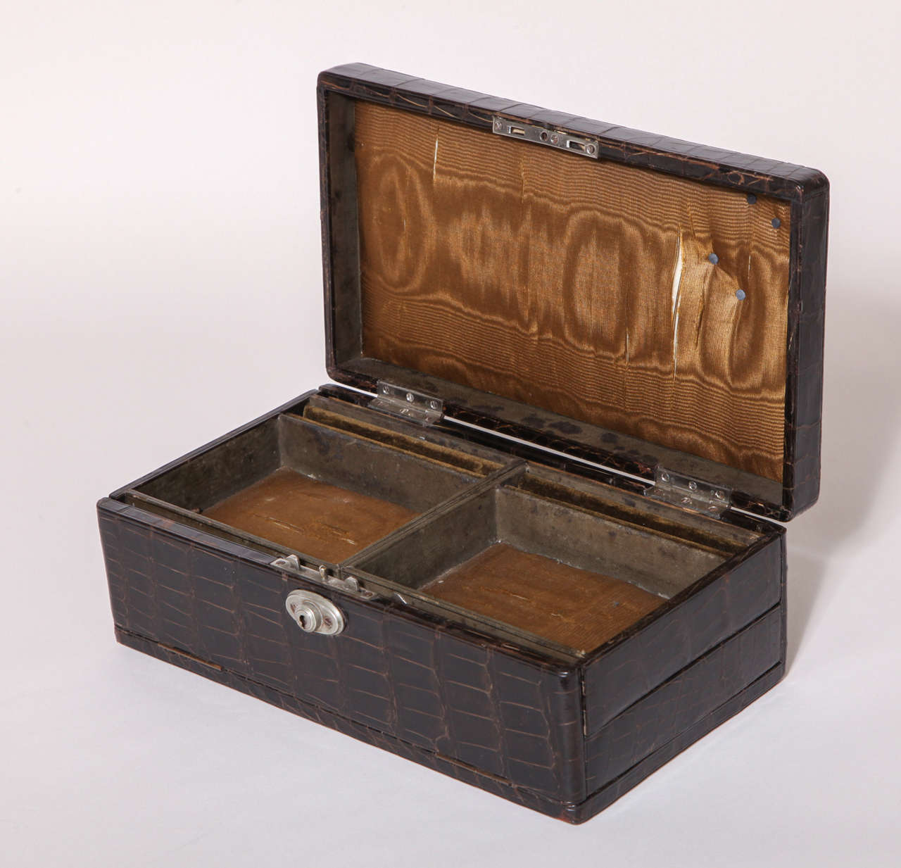 20th Century R.W. Forsyth Ltd. Scottish Art Deco Alligator Jewelry Box