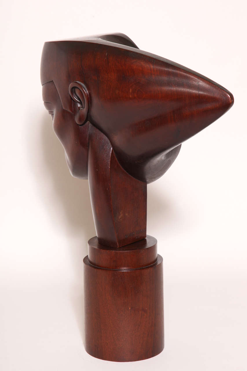 Manya Konolei Carved and Stained Wood Sculpture of Head In Excellent Condition For Sale In New York, NY