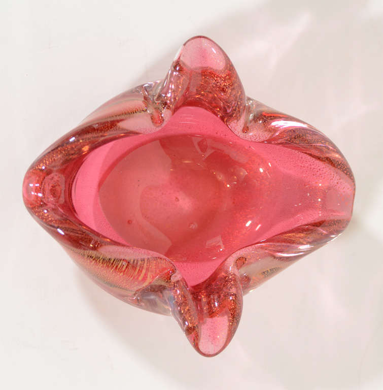 Mid-20th Century Modernist Murano Glass Lily Ashtray or Bowl by Seguso