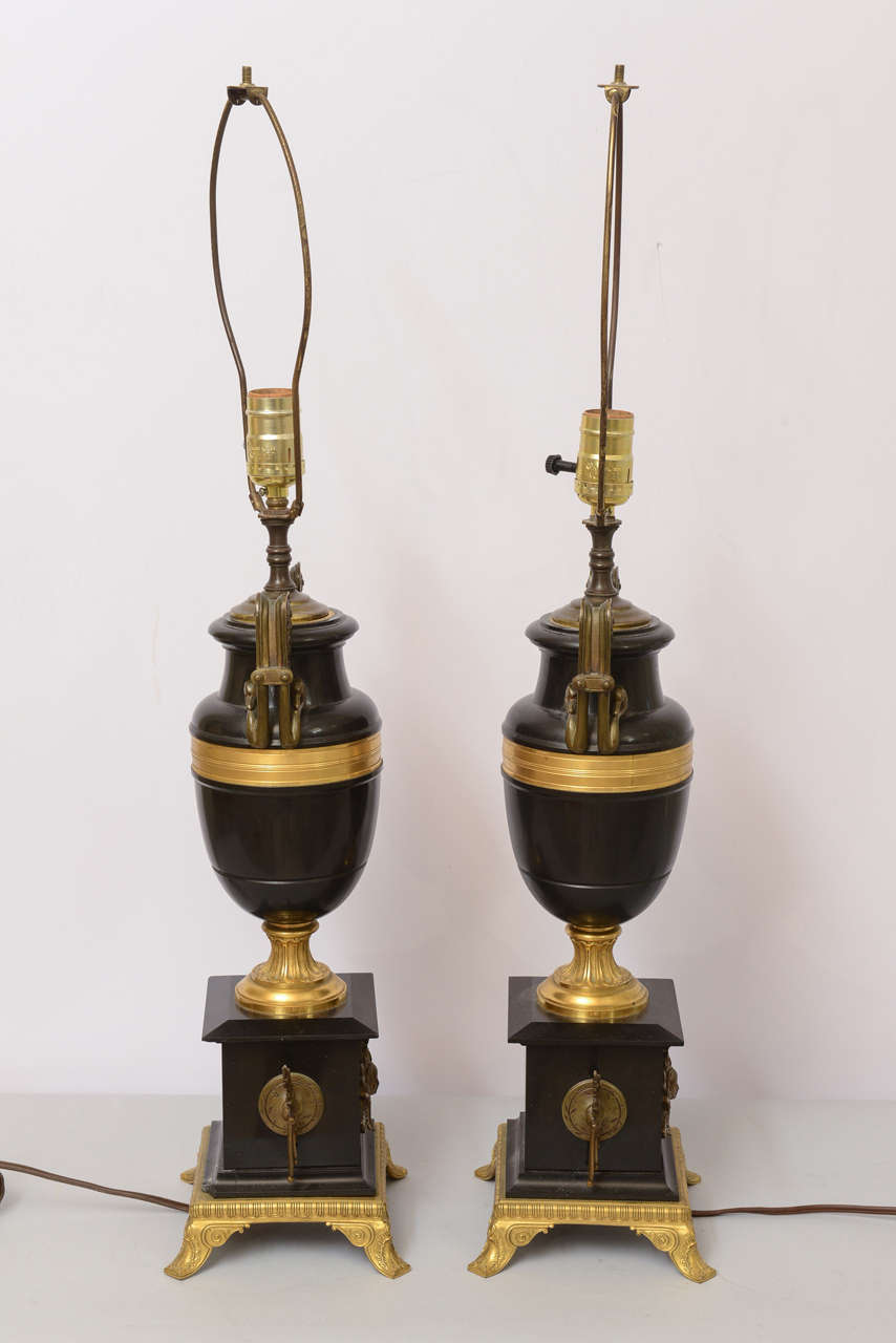 Pair of 19th Century French Neoclassical Urn Lamps For Sale 1