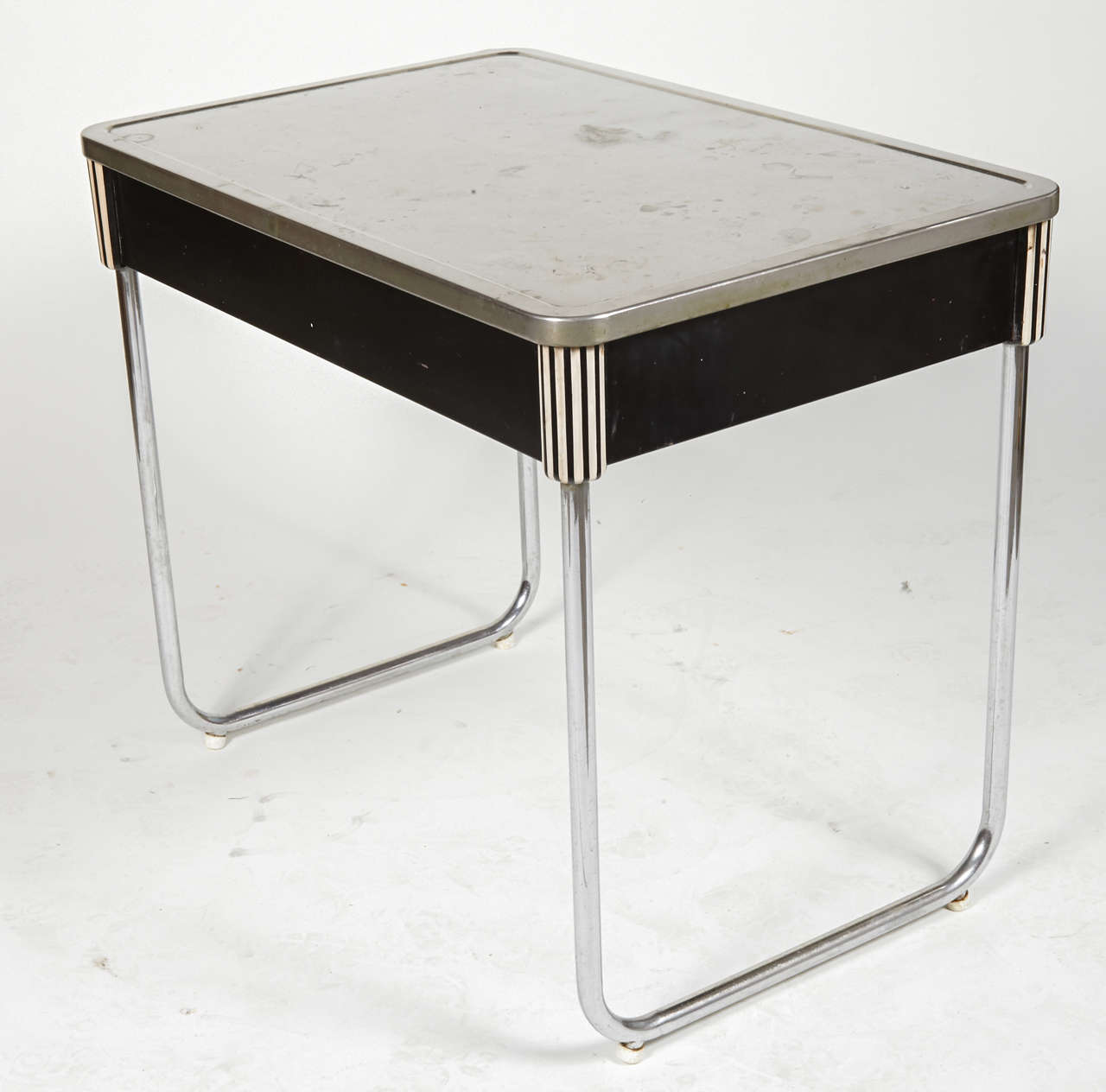 Iconic Art Deco or Machine Age Smartline Kitchen Table by Raymond