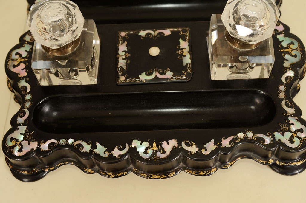 English Victorian Inkwell with Mother-of-Pearl Inlay For Sale