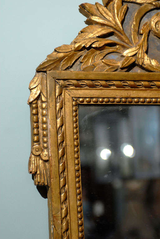 French 19th Century Gilded Carved Mirror with Bird and Rose Motifs In Good Condition In Atlanta, GA