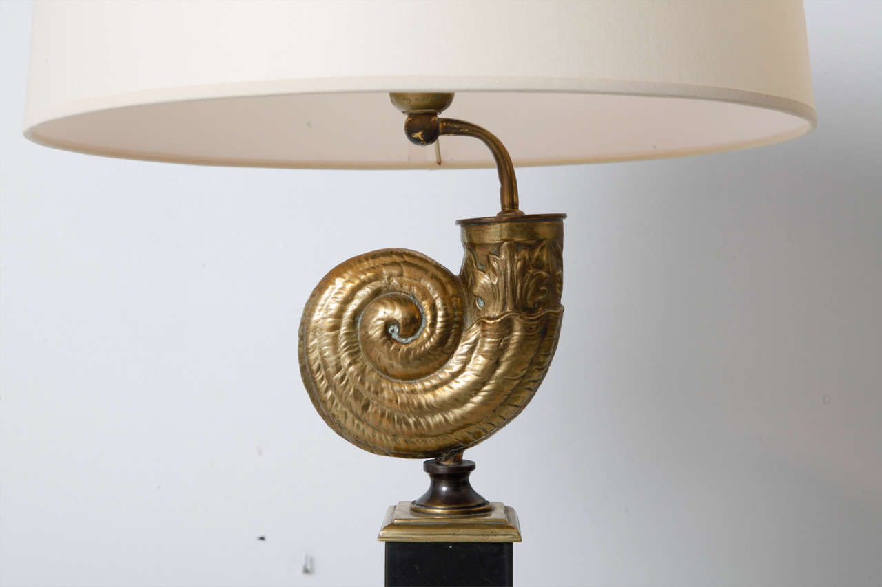 Pair of Ammonite Table Lamps In Good Condition For Sale In Brussels, BE