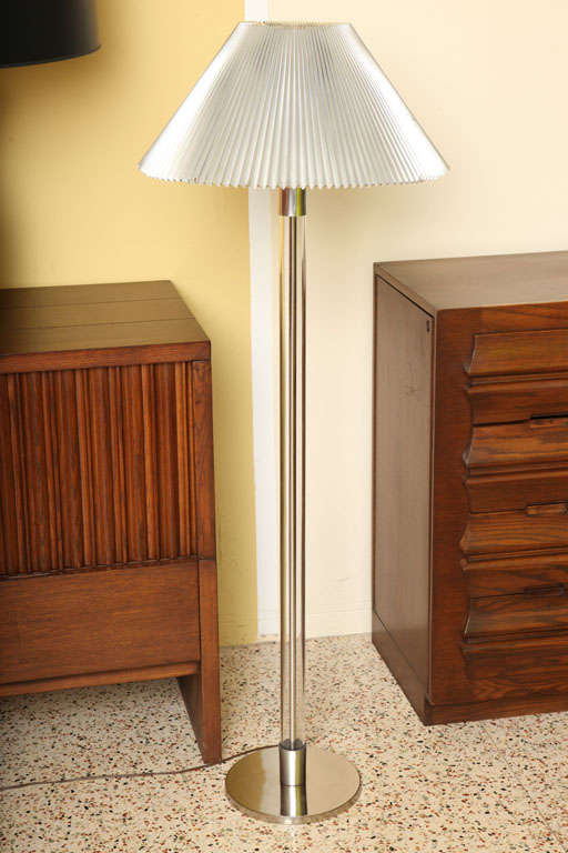 tubular floor lamps