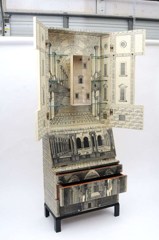 italien Rare meuble de rangement Piero Fornasetti