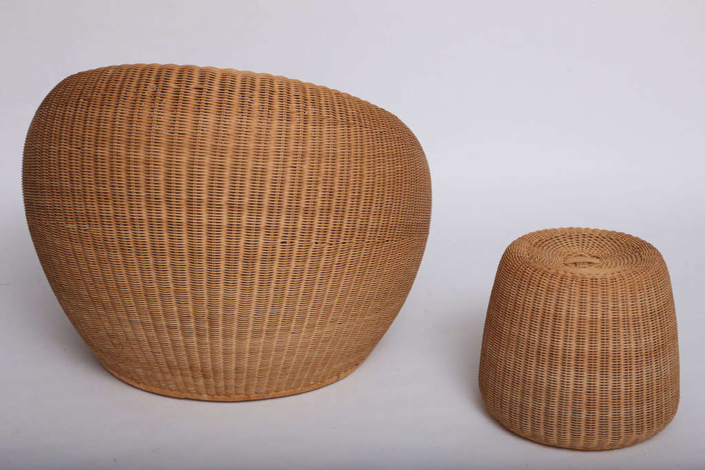 Rattan Rare Isamu Kenmochi round Chair and Table/Ottoman