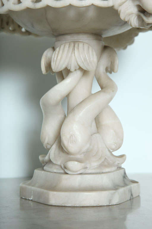 Fine Alabaster Tazza, Italy, Late 19th Century For Sale 1