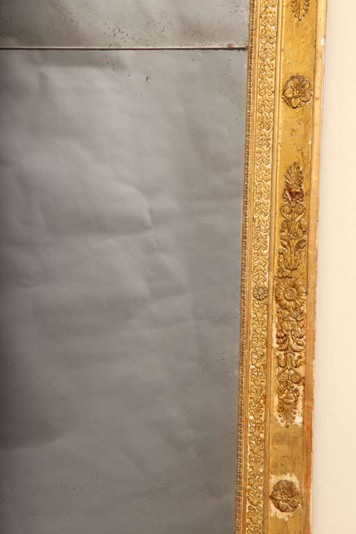 Napoleon III Carved Giltwood Mirror In Excellent Condition In West Palm Beach, FL