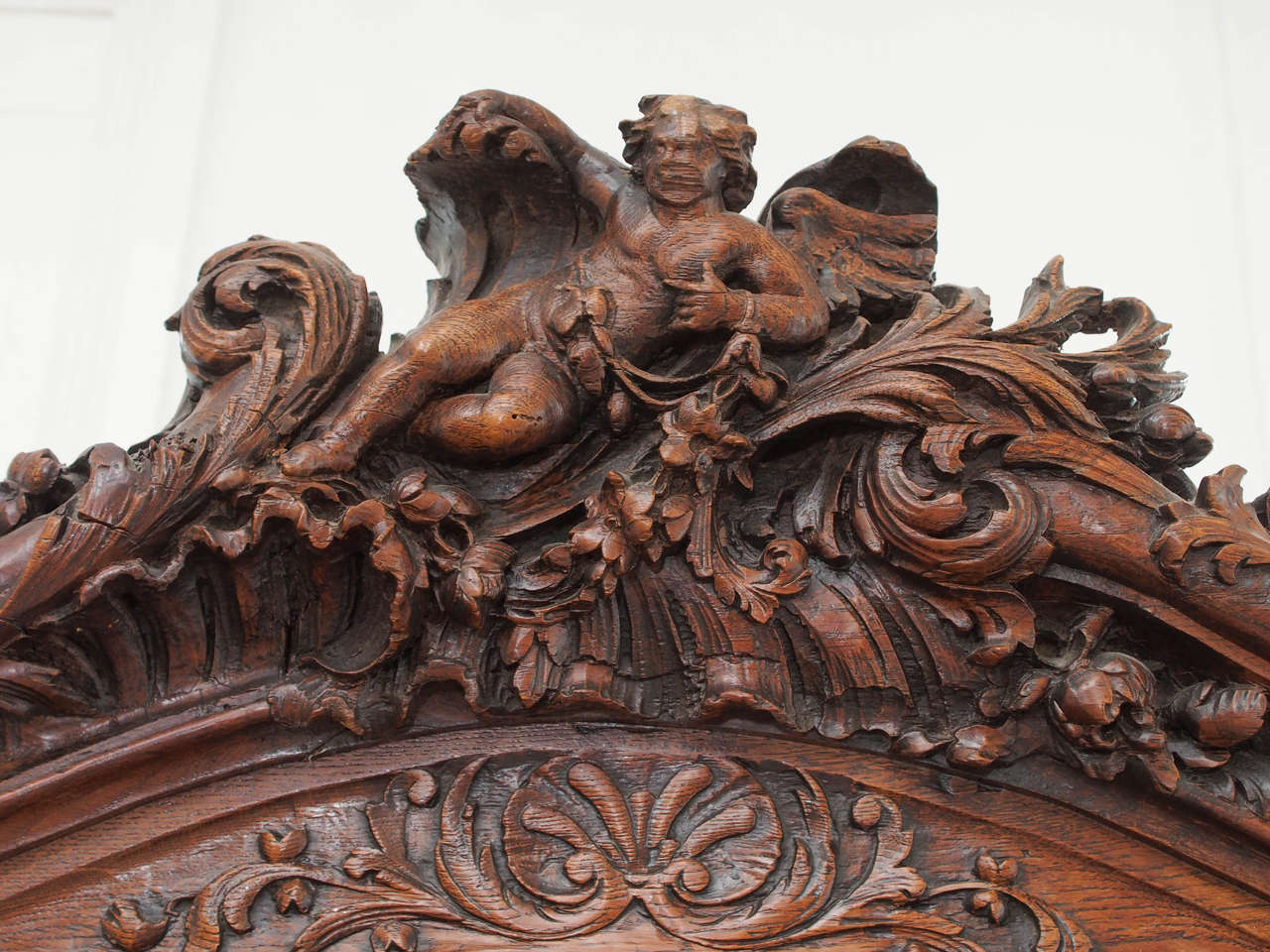 Exceptionally Well Carved Buffet A Deux Corps In Excellent Condition In New Orleans, LA