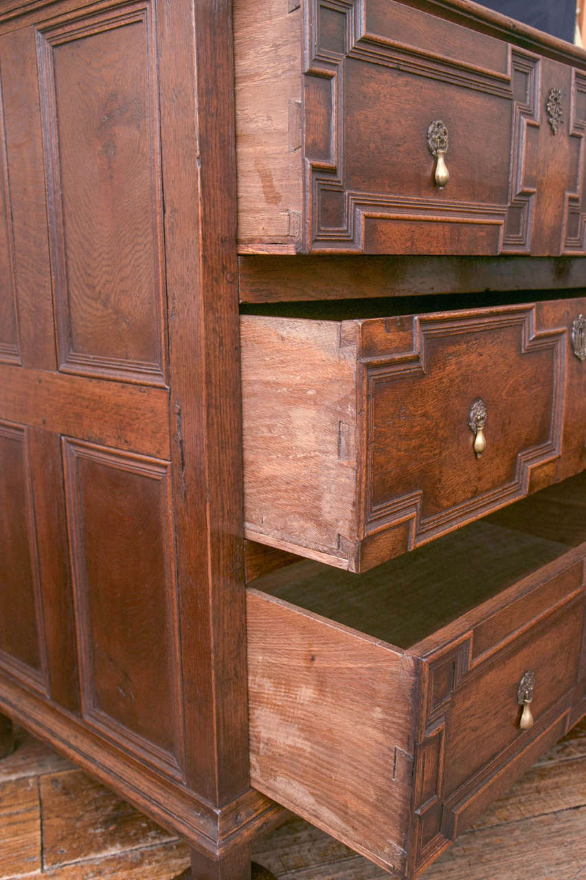 Jacobean Oak Chest of Drawers In Excellent Condition In Woodbury, CT