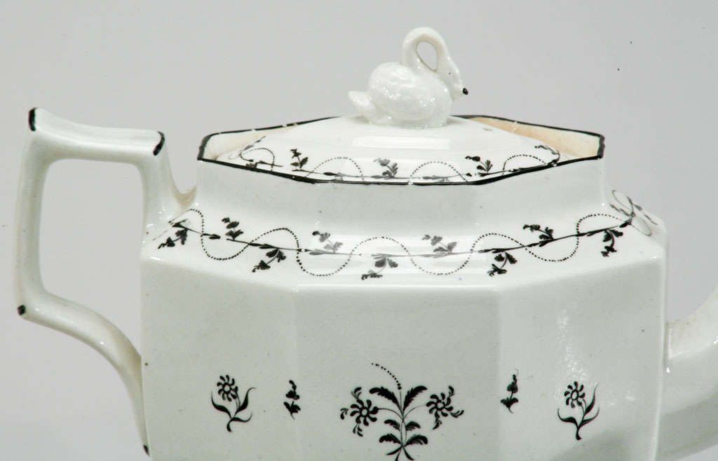 Hand-Painted 18th Century Pearlware Tea Set with Swan Finial For Sale