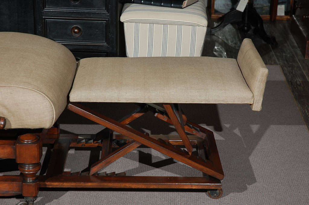 Late 19th Century English Reclining Chair For Sale 1