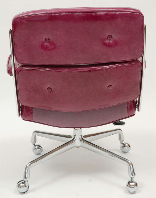 Eames Time Life Chair 1