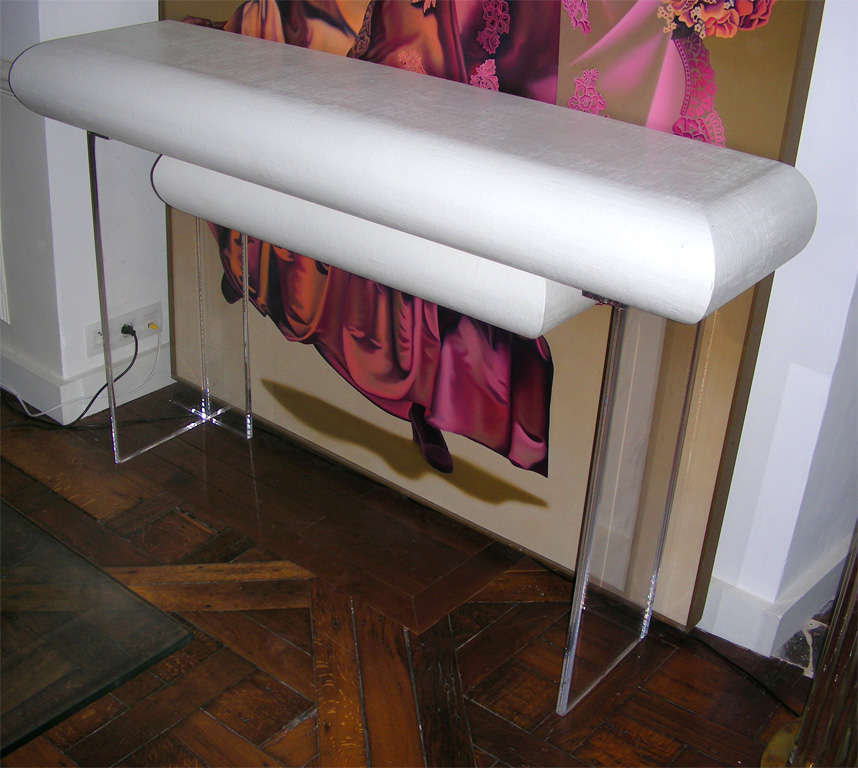Mid-Century Modern White lacquered linen wrapped console For Sale