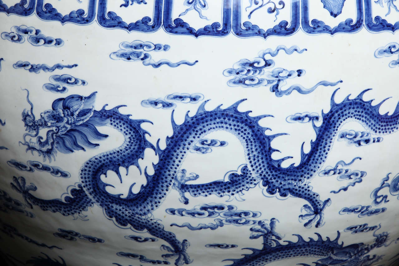 Pair of Blue and White Chinese Fishbowls/Jardinaires 1