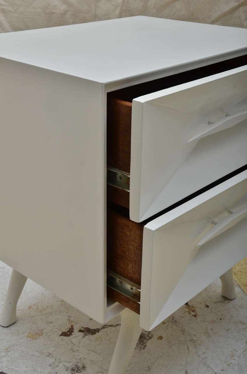 Mid-Century Modern Pair White Painted Mid Century Modern Bedside Tables