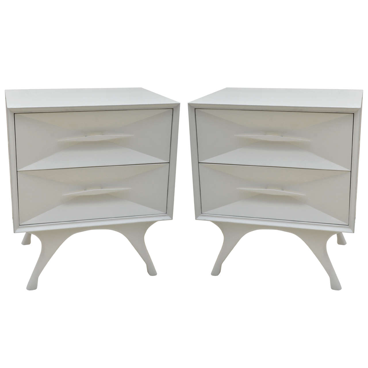 Pair White Painted Mid Century Modern Bedside Tables at 1stdibs