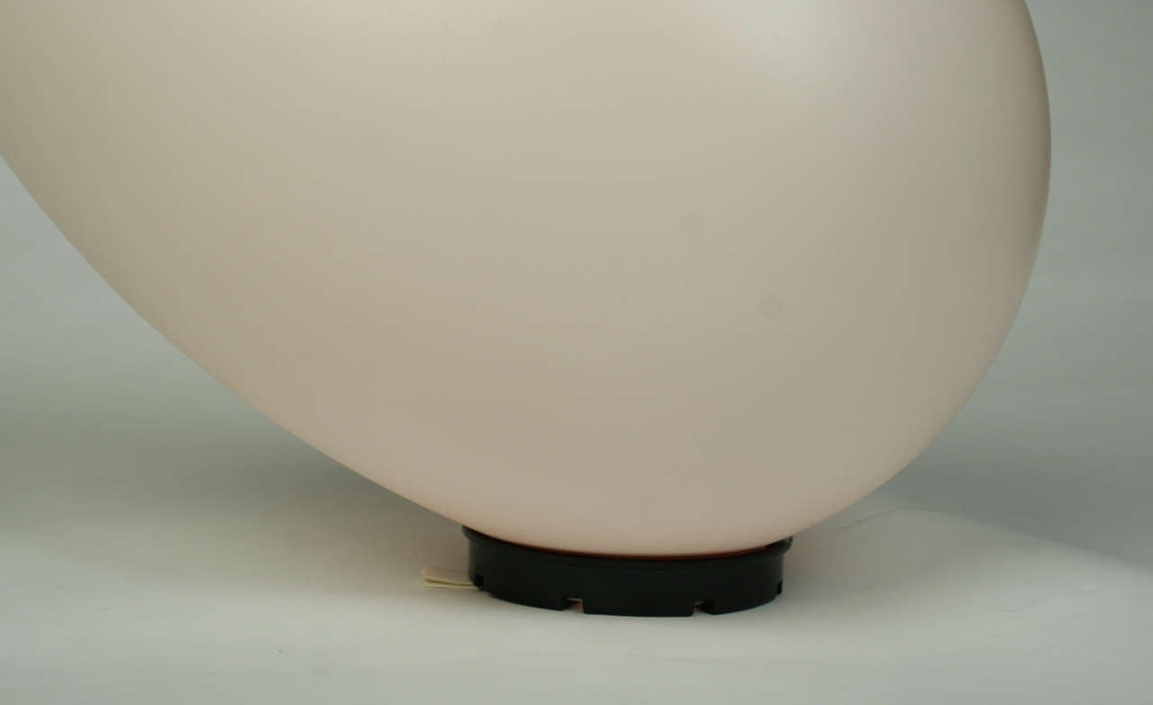 1970s Yves Christin for Bilumen Italian Balloon Lamp In Excellent Condition For Sale In Nashville, TN