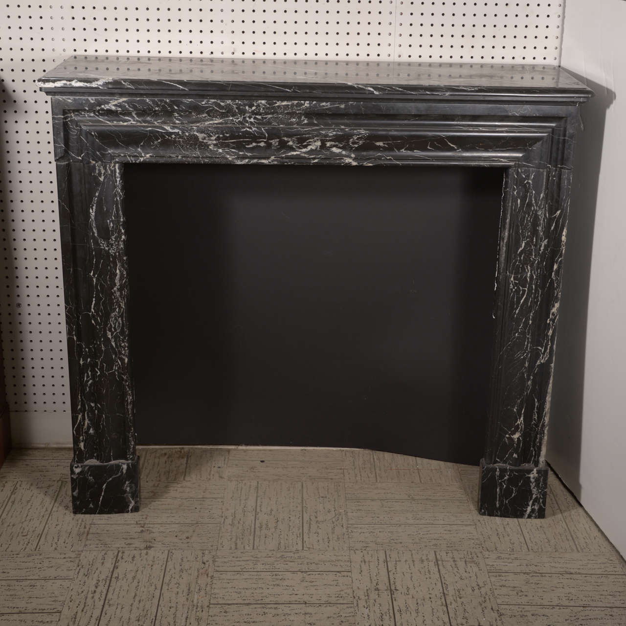 Black Veined Fireplace Marble Mantel