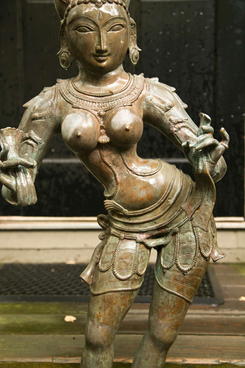 Standing Bronze Figure of the Goddess Parvarti For Sale 2