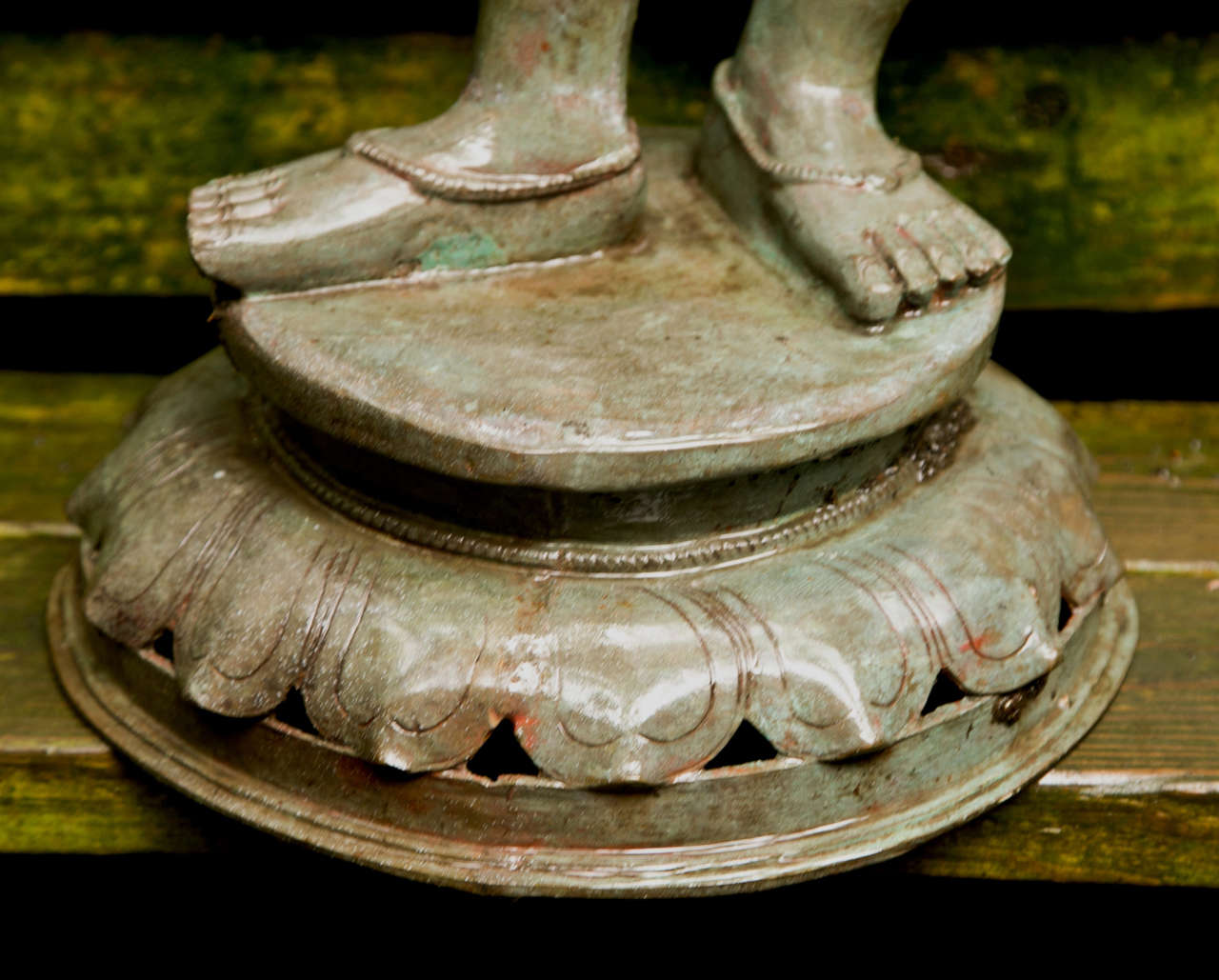 Standing Bronze Figure of the Goddess Parvarti For Sale 3
