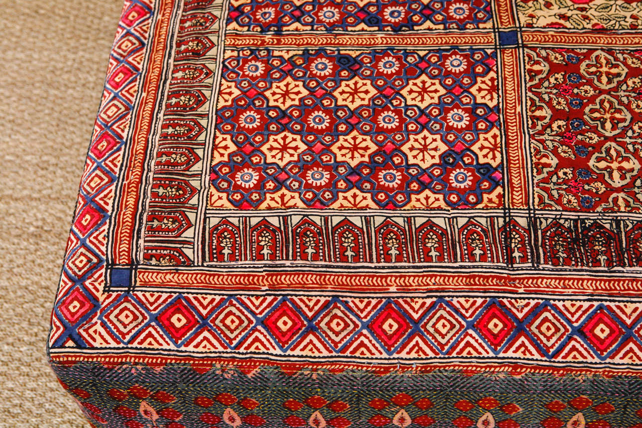 Ottoman - Vintage Indian Textiles In Excellent Condition In Los Angeles, CA