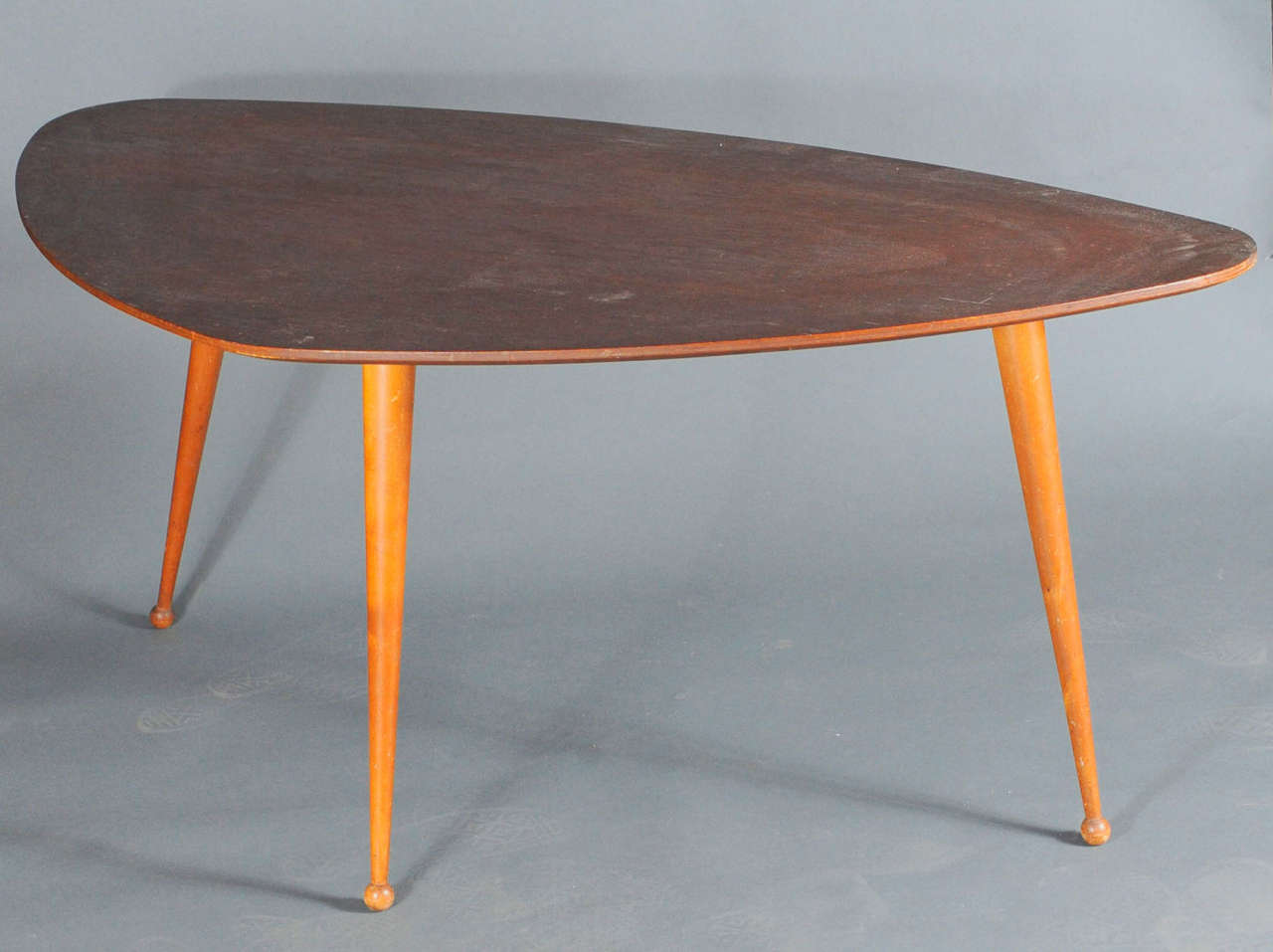 Rare kidney shaped coffee table by Dutch designer Cees Braakman for manufacturer Pastoe. Stamped 