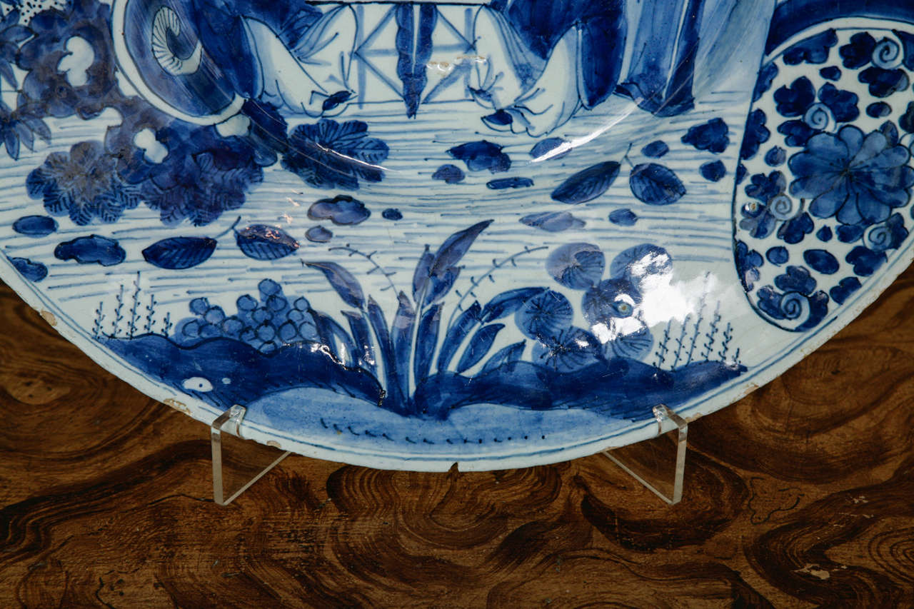 18th Century and Earlier Rare Large Dutch Delft Dish by Gerrit Pietersz Kam, circa 1690