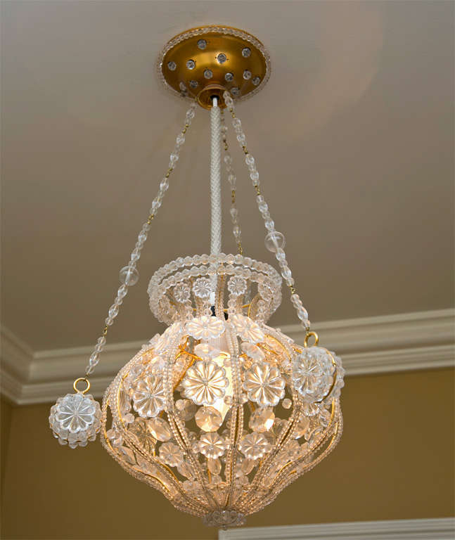 Small Chandelier with Glass Beads and Rosettes For Sale 1