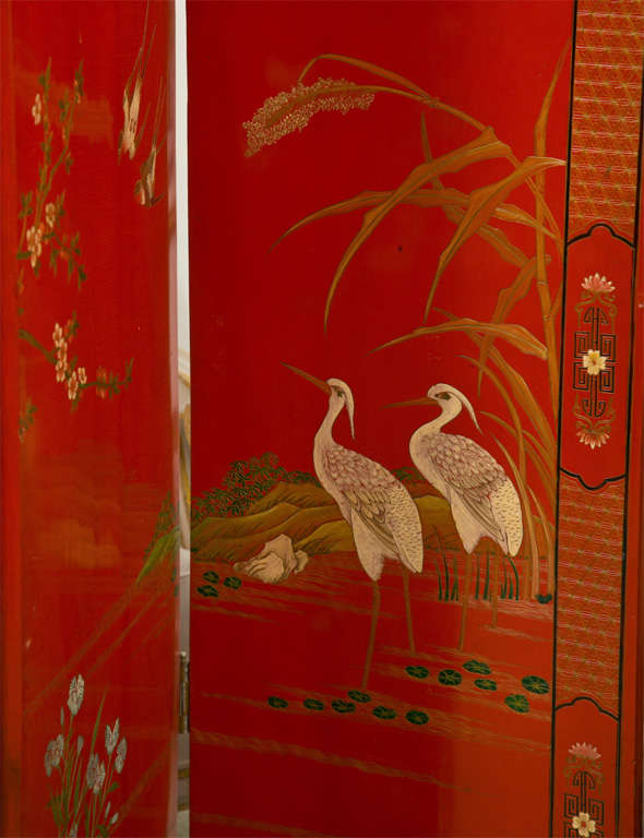 Wood Red Lacquer Screen