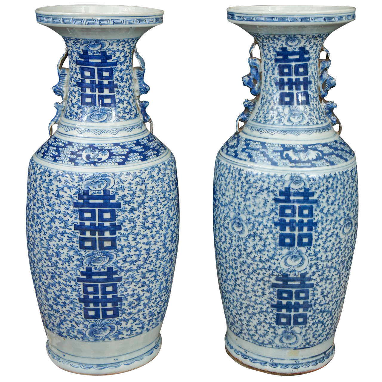 A pair China Old of blue and white porcelain vase double happiness 