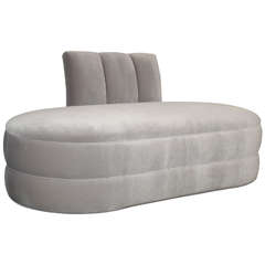 Streamlined Art Deco Chaise Upholstered in Dove Grey Velvet