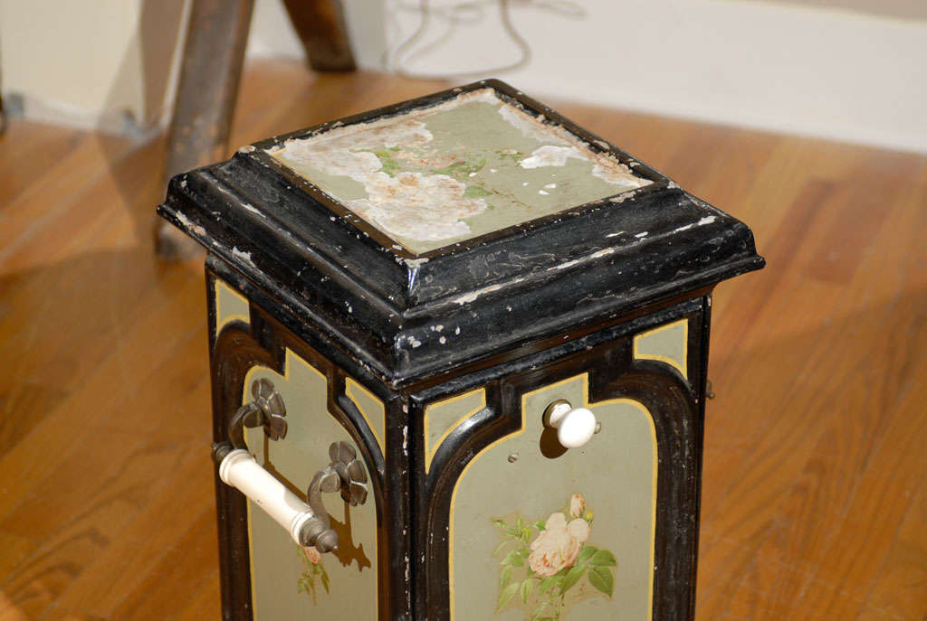 19th Century Victorian Coal Scuttle with Original Paint For Sale