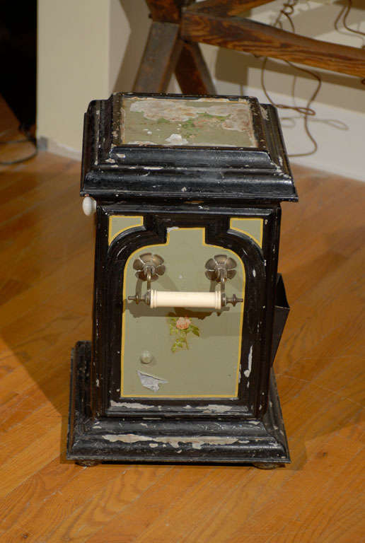 Victorian Coal Scuttle with Original Paint For Sale 2