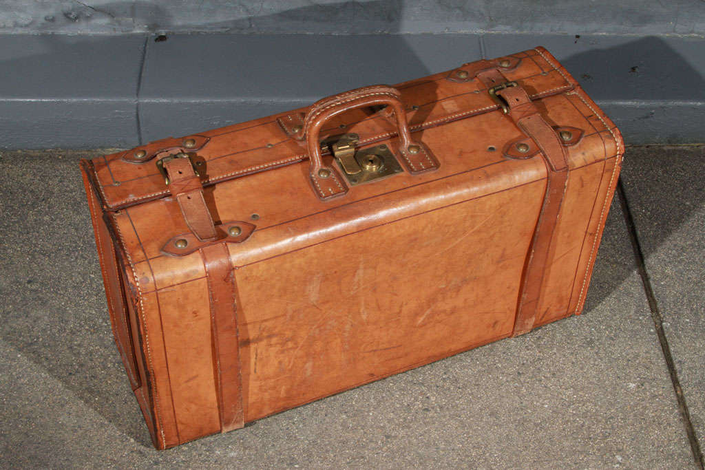 Mid-20th Century Wonderful Vintage Leather Suitcase
