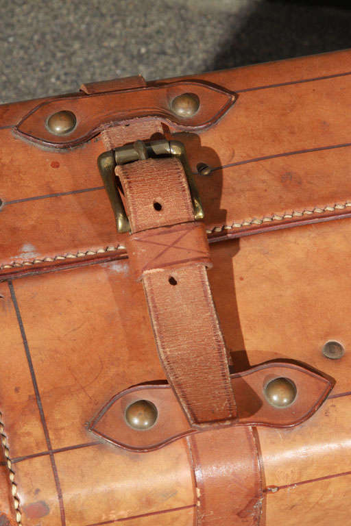 Wonderful Vintage Leather Suitcase 1